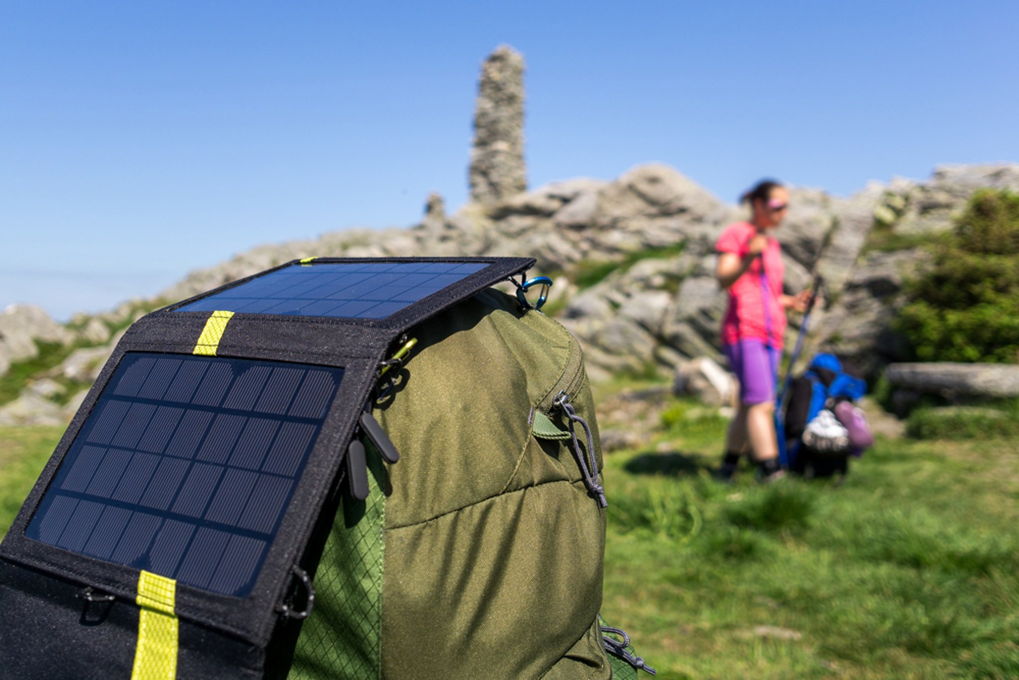 Best Portable Solar Chargers For Camping Uk 21 Keep Your Usb Devices Charged While Backpacking And Camping The Scotsman