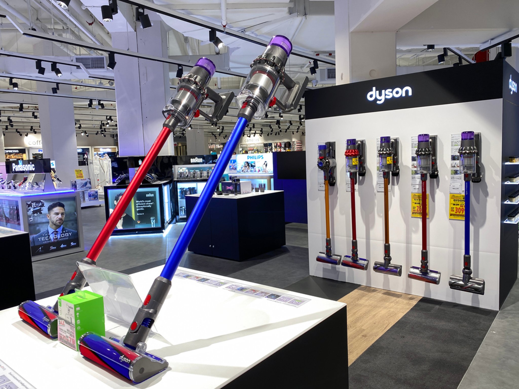 Dyson Black Friday UK 2021 save up to £100 on Dyson cordless vacuums