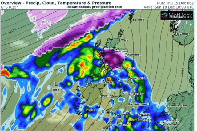 It’s looking like a bleak weekend in the UK (WXCharts)