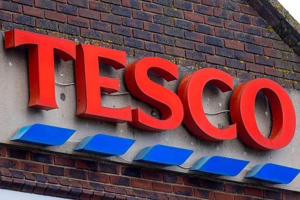 Tesco has launched a significant upgrade to its mobile network where users can now roam for free in 48 European nations as well as foreign countries until the end of 2023.