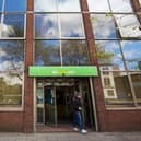 Universal Credit and other benefit claimants are set to be hit by another payment shake-up this week. If you’re claiming benefits, you may find your payments arrive earlier than normal.