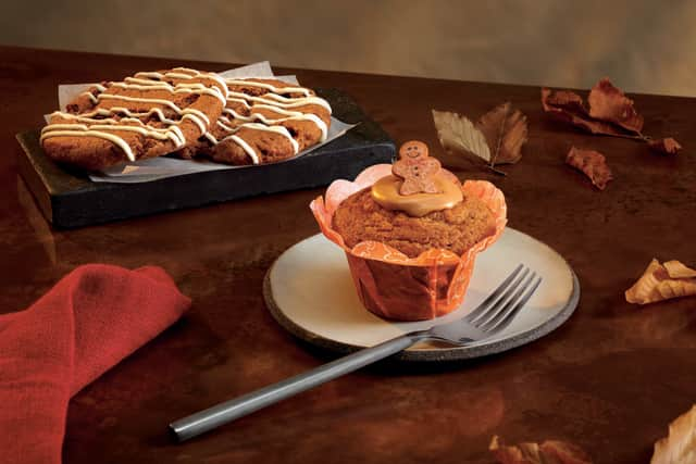 The new gingerbread latte vegan cookie and gingerbread muffin (Photo: Costa Coffee)