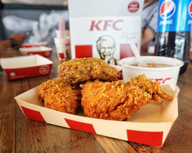 Guests will enjoy chicken delivered direct to their room. (Photo: Shutterstock)