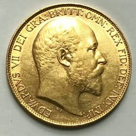 The treasure trove found scattered across the home included a gold Edward VII £2 coin from 1902. 