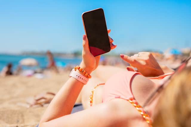 Using your phone in extreme weather could cause your phone to die faster than usual
