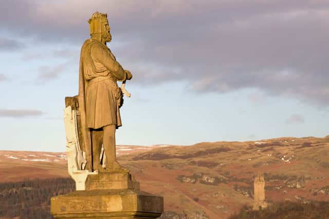 Castles in Scotland are closely associated with Scottish clans and the country’s monarchy. One of the most famous King of Scots, Robert the Bruce, has a statue erected in his honour which can be found at Stirling Castle.