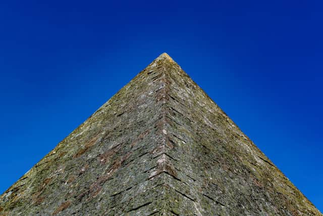 pirâmide na Escócia