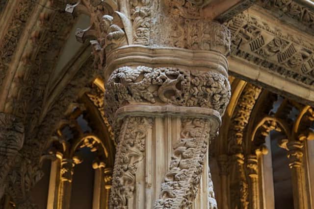 The Prentice Pillar is located at the east end of the Lower Chapel. An absolute masterpiece, it features curious imagery like dragons at its base.