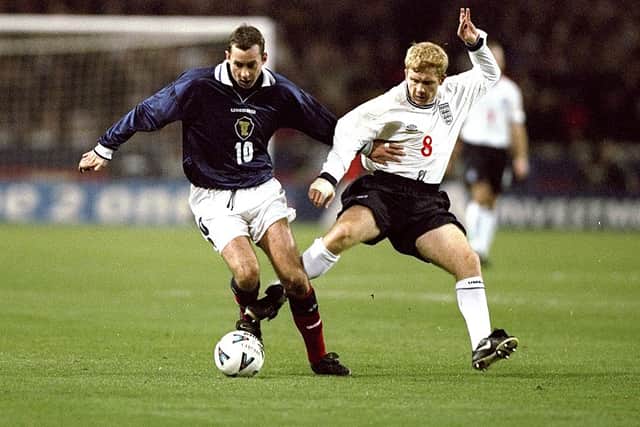 Don Hutchison and Paul Scholes battle it out back in 1999. Cr: Getty Images