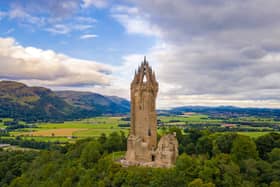 The National Wallace Monument is considered one of Scotland’s most revered landmarks. It commemorates the life of Sir William Wallace. 