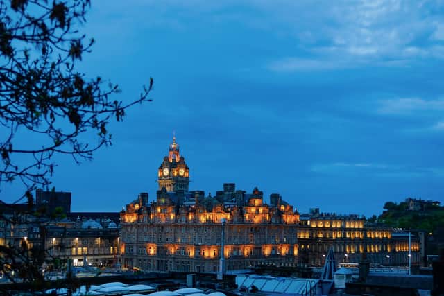 Photographers flock to Edinburgh all year round for the stunning vistas on offer throughout the city and this includes the Balmoral Hotel which is ignited with ambient lighting at night time. 