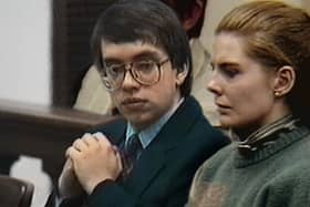 Jens Soering and Elizabeth Haysom in court. Cr. Netflix