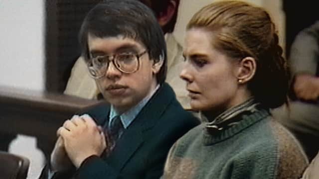 Jens Soering and Elizabeth Haysom in court. Cr. Netflix