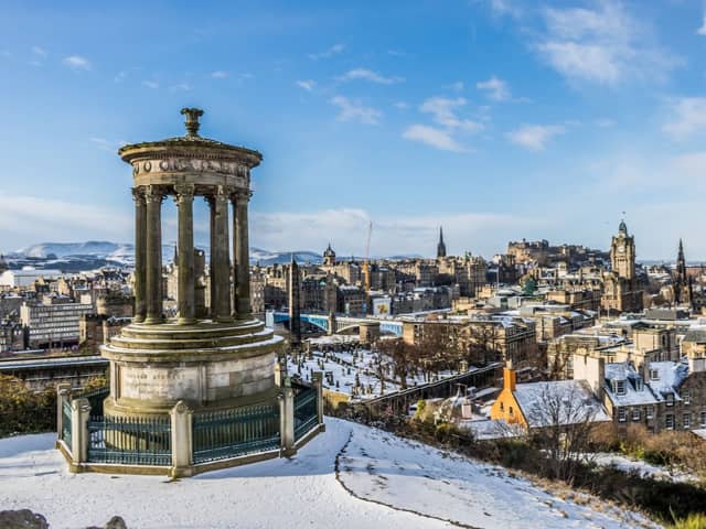 Will Scots wake up to a covering of snow on Christmas Day?