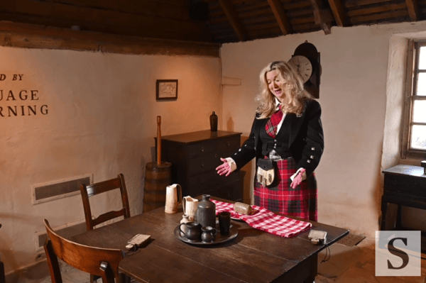 Address To A Haggis by Robert Burns performed by Jolyn Crawford
