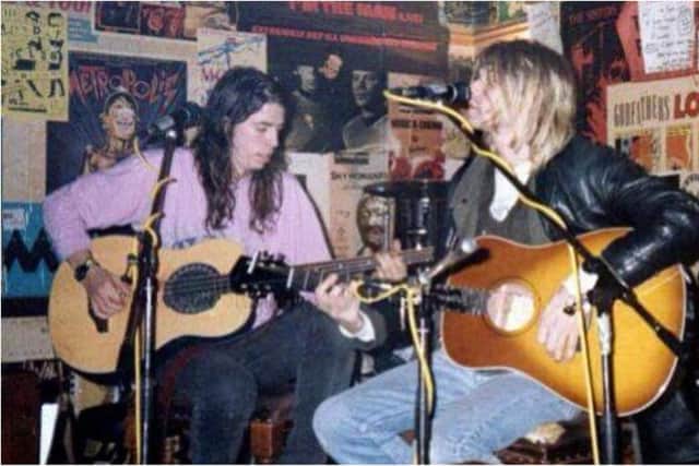 Dave Grohl and Kurt Cobain in Edinburgh.