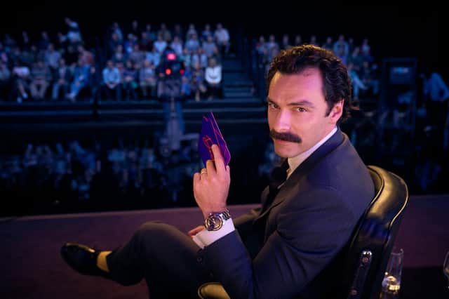 Aidan Turner as Declan O'Hara in Rivals on Disney+.