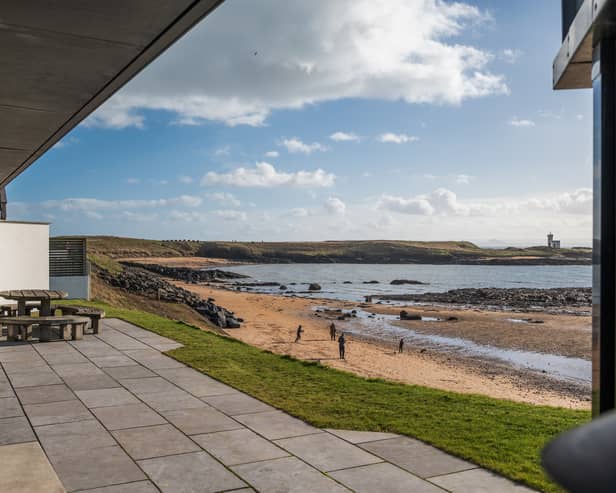 Mid Rock House is an award-winning south facing contemporary home in a prime situation overlooking Ruby Bay in Elie, Fife.