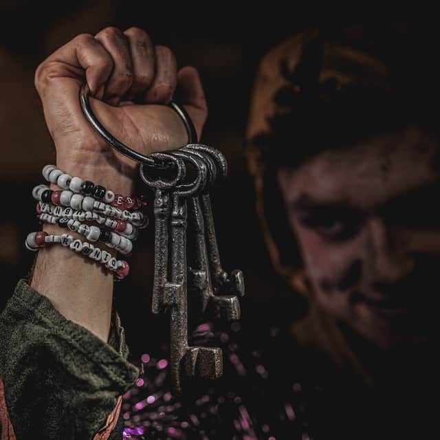 Guests can collect a fiendship bracelet at Edinburgh Dungeon.