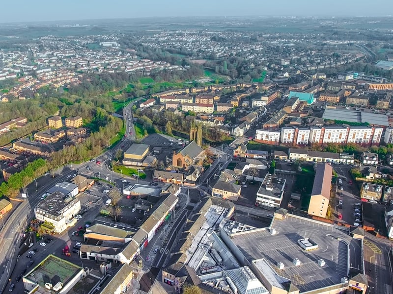 East Dunbartonshire has a median house price of £260,000, making it the fourth most expensive council area to buy a home in Scotland. Including towns such as Kirkintilloch, it also borders Glasgow City. 