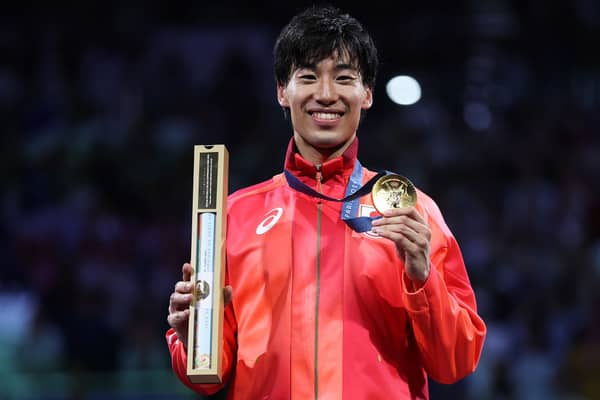 Japanese fencer Koki Kano with his gold medal at the Paris Olympics - but what's in the box?