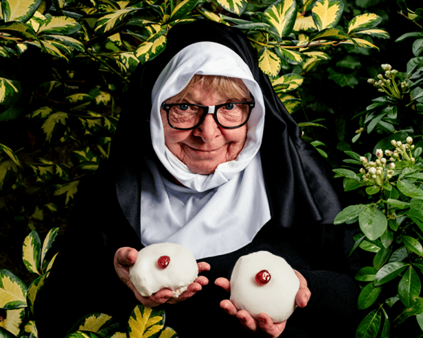 In The Lady Garden starring Babs Horton