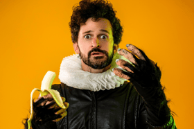 Garry Starr in Monkeys Everywhere