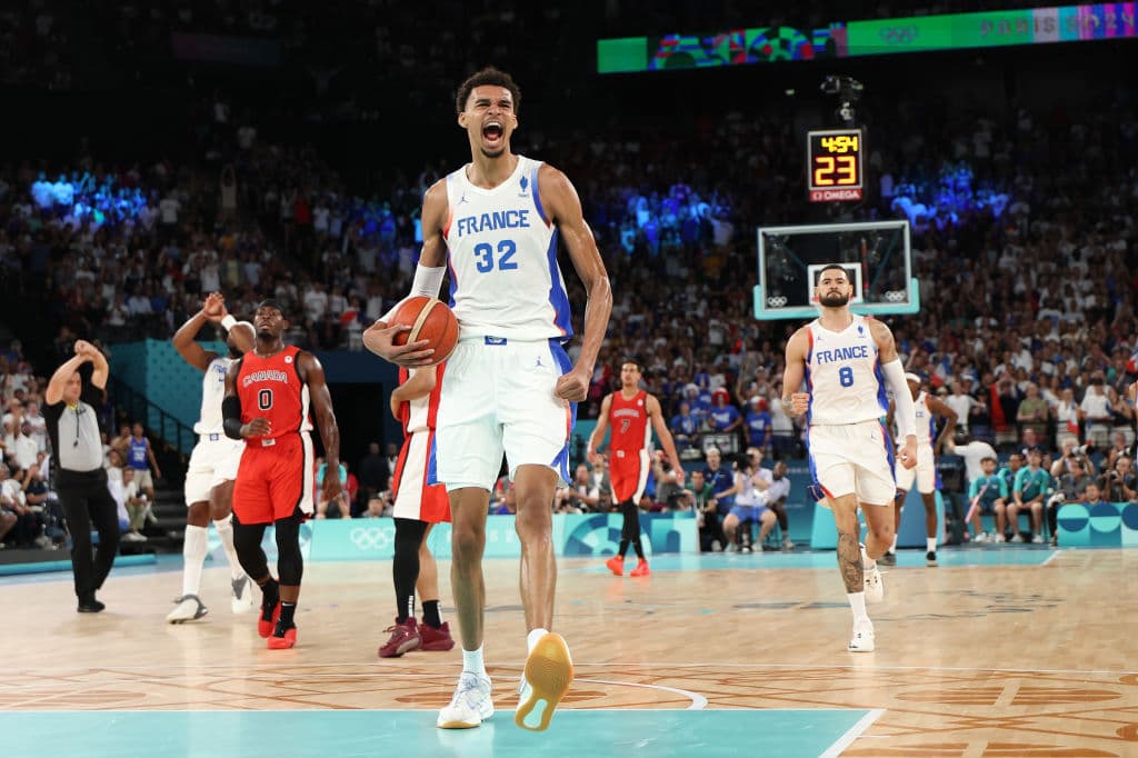 Team USA vs France: Where to watch USA basketball gold medal game