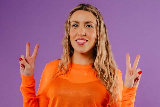 Lou Taylor in Jeans and a nice top at the Edinburgh Fringe