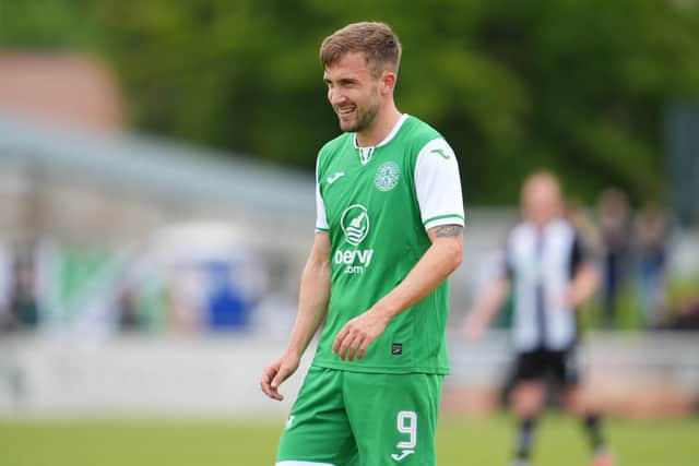 Hibs striker Dylan Vente has joined Dutch club PEC Zwolle on loan. (Photo by Simon Wootton / SNS Group)