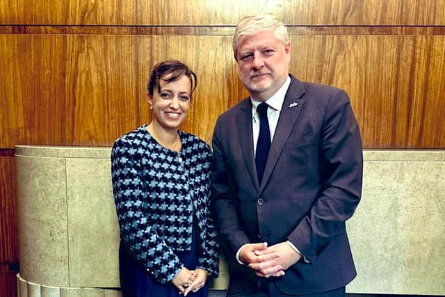 Daniela Grudsky met Angus Robertson in Edinburgh. 