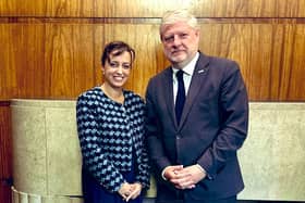  Daniela Grudsky met Angus Robertson in Edinburgh 