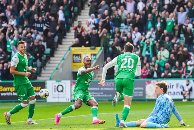 Kieron Bowie (20) celebrates after scoring his first Hibs goal against Dundee (Photo by Simon Wootton / SNS Group)