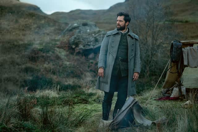 Richard Rankin as Roger Wakefield in Outlander season 7.