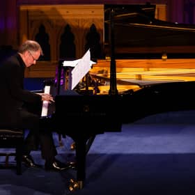 Steven Osborne 