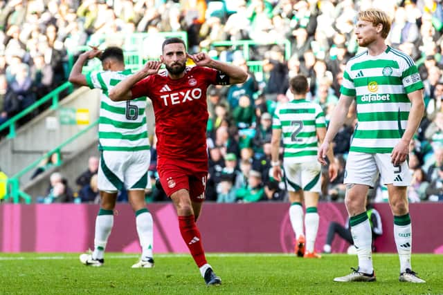 Graeme Shinnie makes it 2-2.