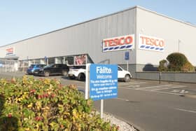 Tesco has announced it will open its Stornoway branch, on the Isle of Lewis, seven days a week 