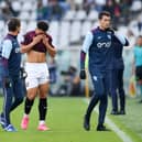 Che Adams of Torino leaves the field with a injury during the Serie A match against Fiorentina at Stadio Olimpico di Torino. (Photo by Valerio Pennicino/Getty Images)