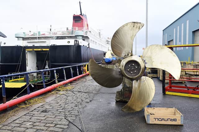 Caledonian Isles' propellers have been removed during major metalwork repairs to the ferry in Greenock