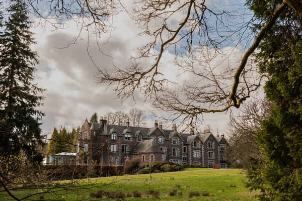 Cromlix exterior