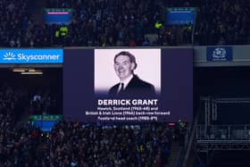 A tribute was paid to former Scotland player and coach Derrick Grant when a minute's applause was held before the recent match against Portugal at Murrayfield.