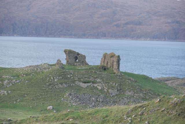 Achanduin Castle, believed to date from the 13th century, and was a property held by the Bishops of Argyll, who were also known as the Bishops of Lismore.