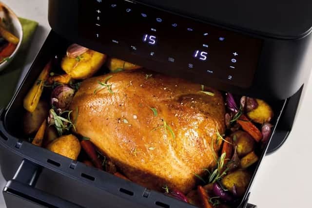 You can fit a whole chicken in the chamber