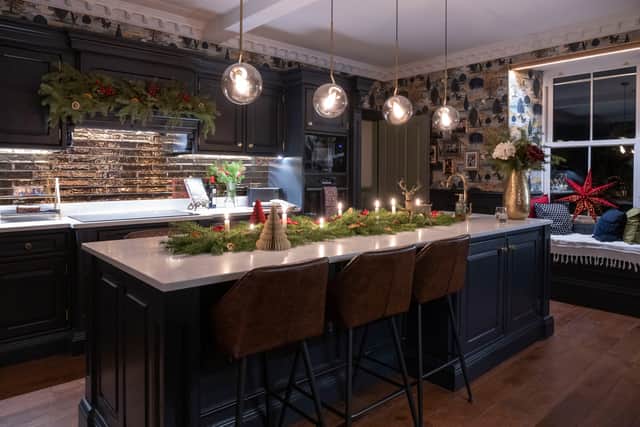 Festive Farmhouse, Lesmahagow