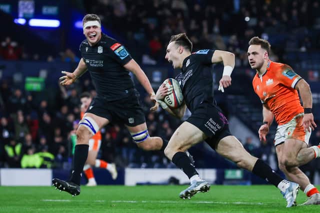Jamie Dobie scores Glasgow Warriors' fifth and final try in the 33-14 win over Edinburgh.