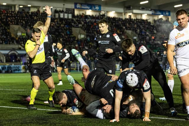 Glasgow Warriors' Tom Jordan scores Warriors fifth try of the match.