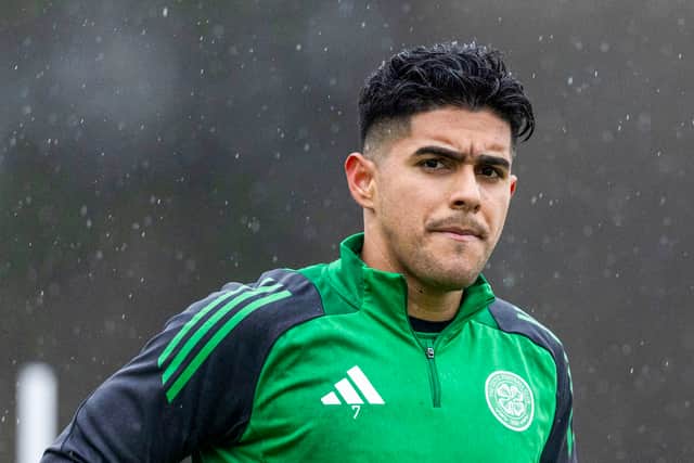 Celtic winger Luis Palma has been linked with Rayo Vallecano.
