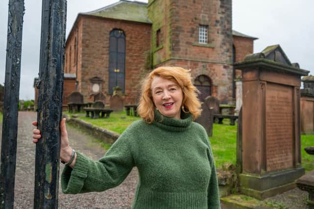 Fiona Lee at the gates of St Michael's in Dumfries, which remains much the same as when Robert Burns was a member of the congregation.