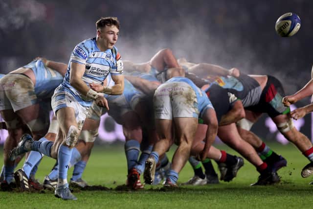Jamie Dobie of Glasgow Warriors passes the ball during the Investec Champions Cup match against Harlequins.