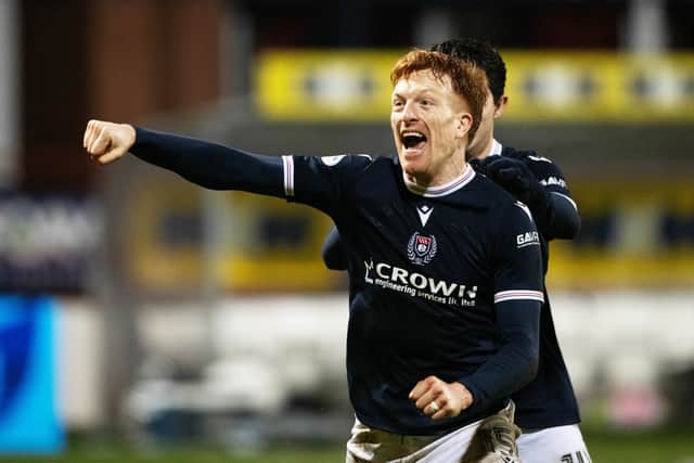 Dundee's Simon Murray celebrates at full-time after the Scottish Cup win over Dundee United. (Photo by Paul Devlin / SNS Group)
